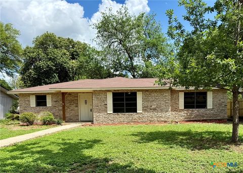 Photo of 1212 Barbara Dr, San Marcos, TX 78666 (MLS # 616645)