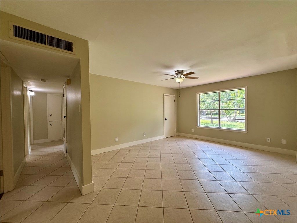 Photo of 1212 Barbara Dr, San Marcos, TX 78666 (MLS # 616645)
