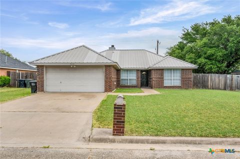 Photo of 5216 W Ridge Boulevard, Temple, TX 76502 (MLS # 613951)