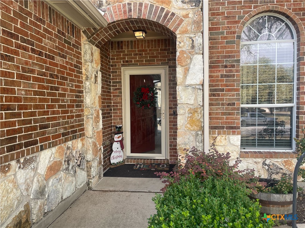 6901 Aquamarine Drive