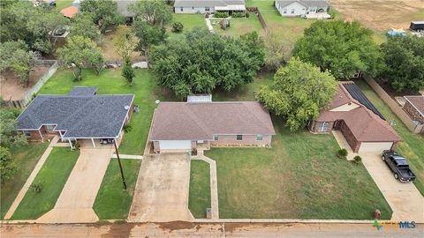 A home in Floresville