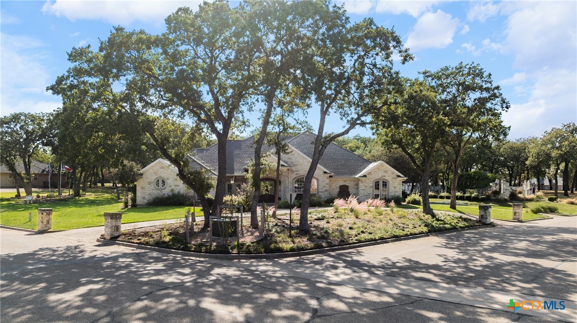 1340 Autumn Oaks Circle