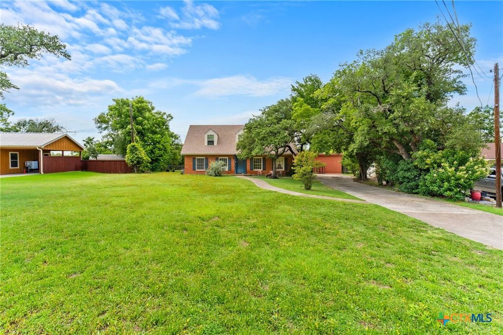 Photo of 609 Oakhill Drive, Killeen, TX 76541 (MLS # 617231)