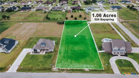 Photo of 524 Dayspring Dr, Victoria, TX 77904 (MLS # 625927)