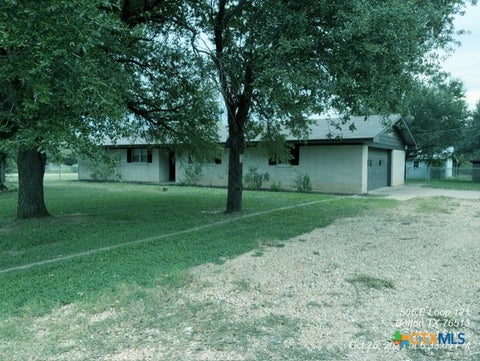 Photo of 506 E Loop 121, Belton, TX 76513 (MLS # 628992)