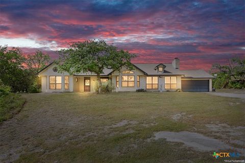 Photo of 840 Longhorn Trail, Belton, TX 76513 (MLS # 609250)