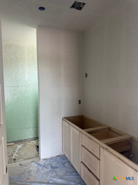 2217 Wooster