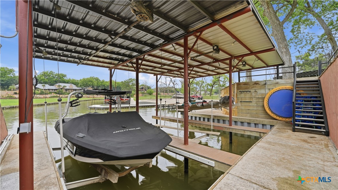 308 Paseo Del Rio