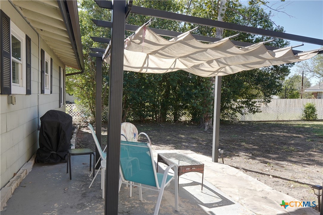 1236 S Academy Avenue