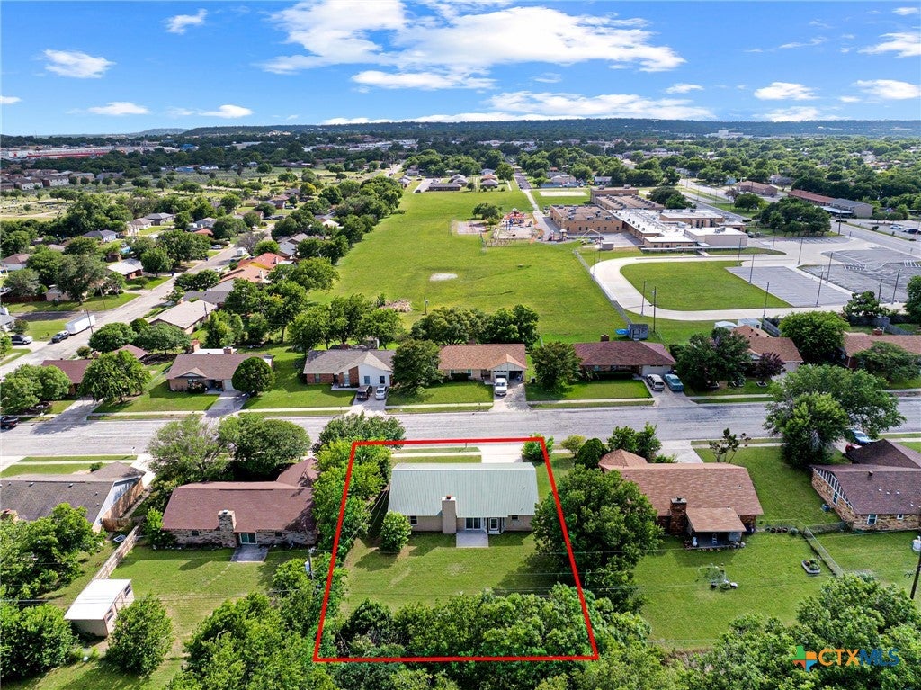 Photo of 111 E Hogan Drive, Copperas Cove, TX 76522 (MLS # 616597)