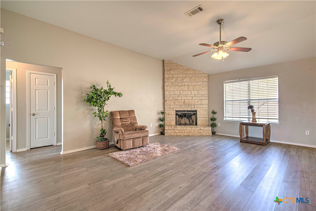 5501 Gunnison Drive