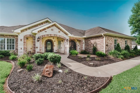 Photo of 108 Ontario Street, Victoria, TX 77905 (MLS # 624179)