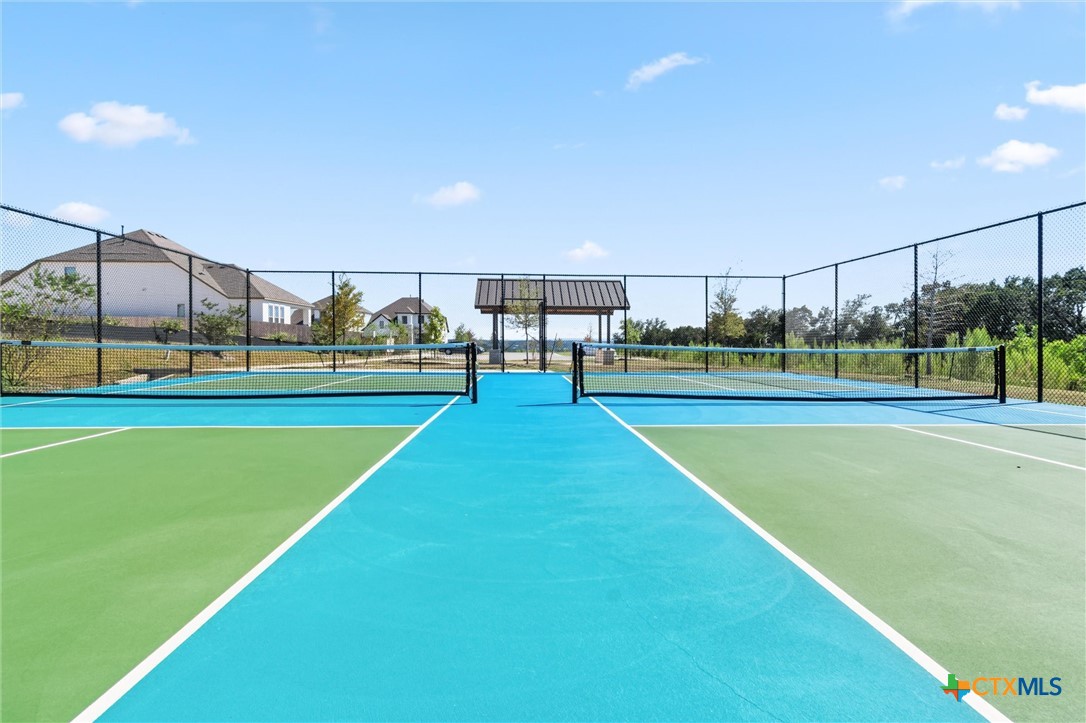 8500 Red Bottle Brush Road