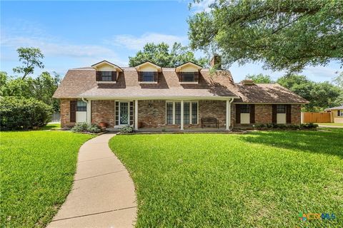Photo of 3309 Cottonwood Lane, Temple, TX 76502 (MLS # 613102)