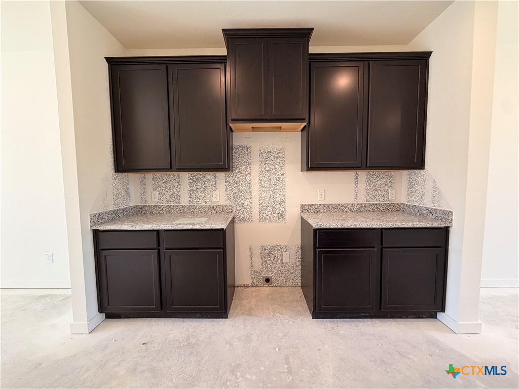 122 University Avenue