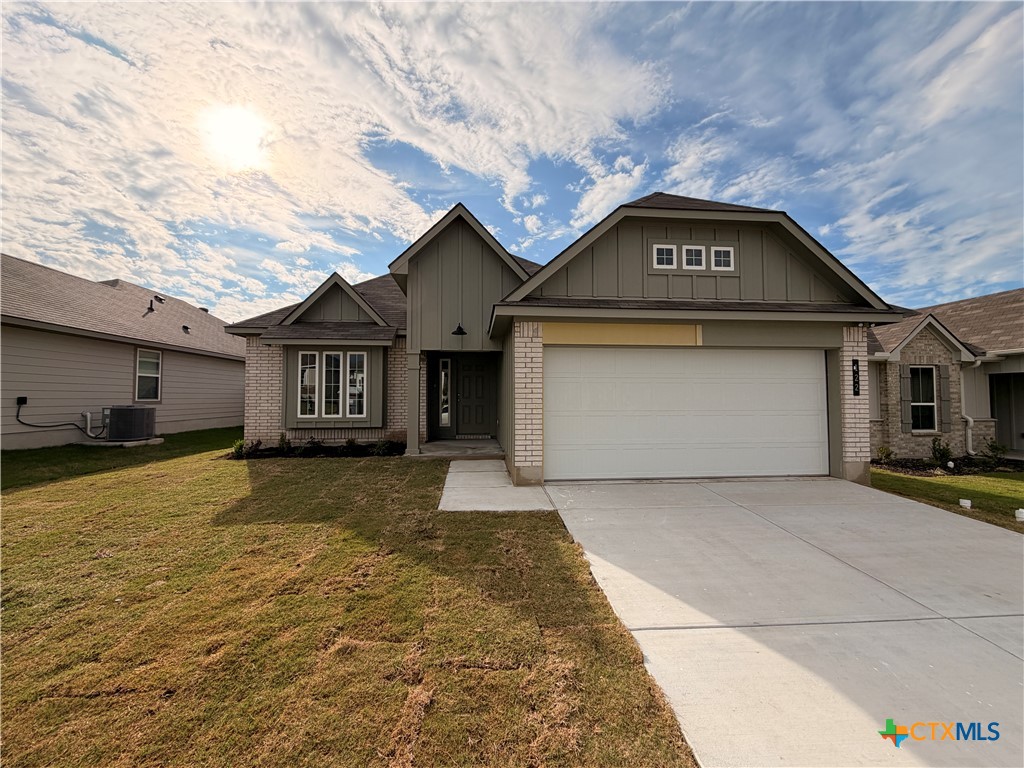 122 University Avenue