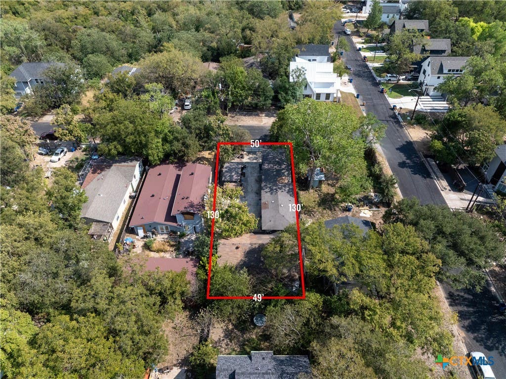 Photo of 1112 Terry Drive, Austin, TX 78721 (MLS # 620536)
