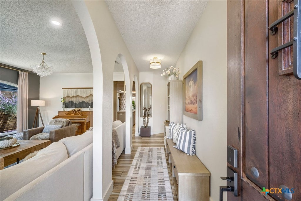 Photo of 945 Queens Drive, New Braunfels, TX 78130 (MLS # 624751)