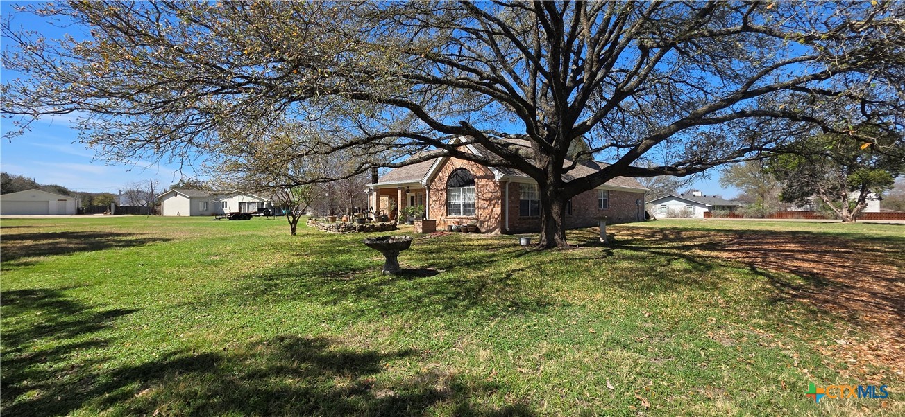 3912 Chisholm Trail
