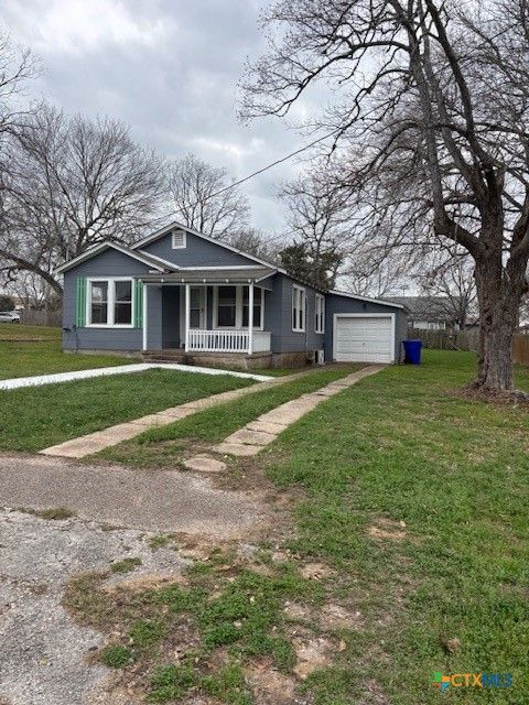 Photo of 308 Poth Street, Yoakum, TX 77995 (MLS # 608826)