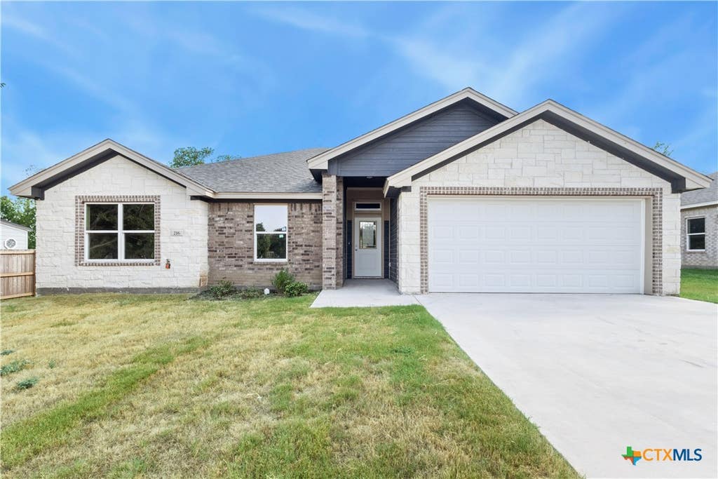 Photo of 216 W Ruby Road, Harker Heights, TX 76548 (MLS # 622936)