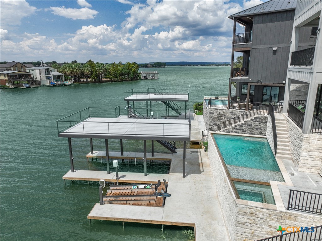 171 Pointview Drive