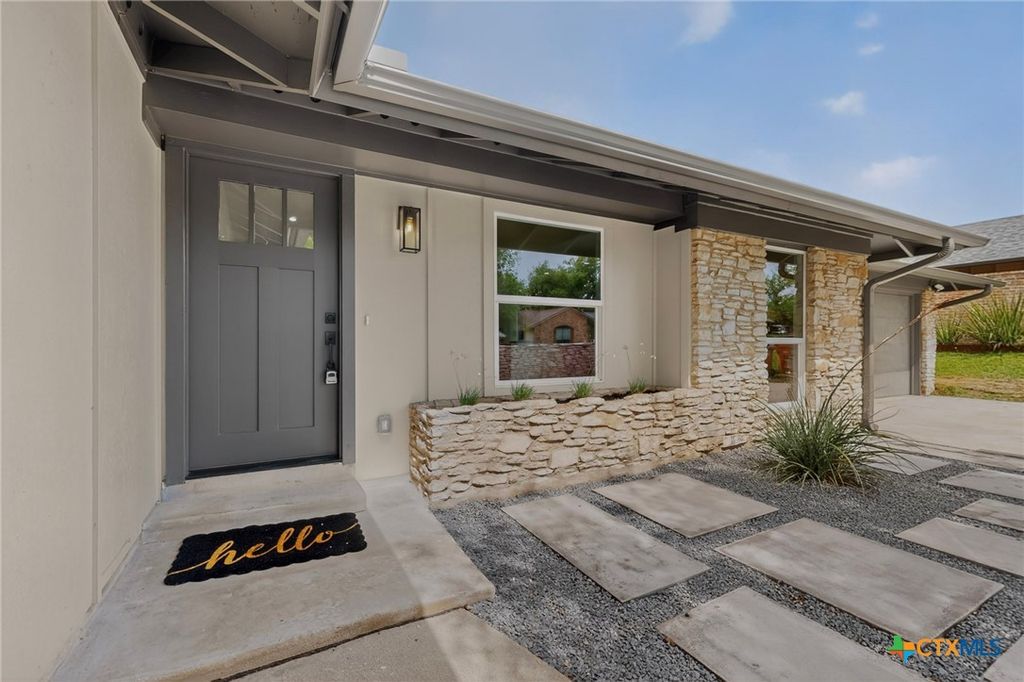 Photo of 4814 Carsonhill Drive, Austin, TX 78723 (MLS # 610566)