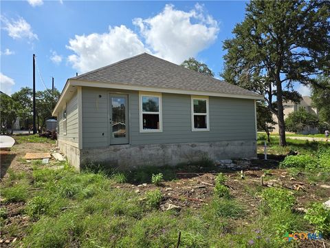 A home in Canyon Lake