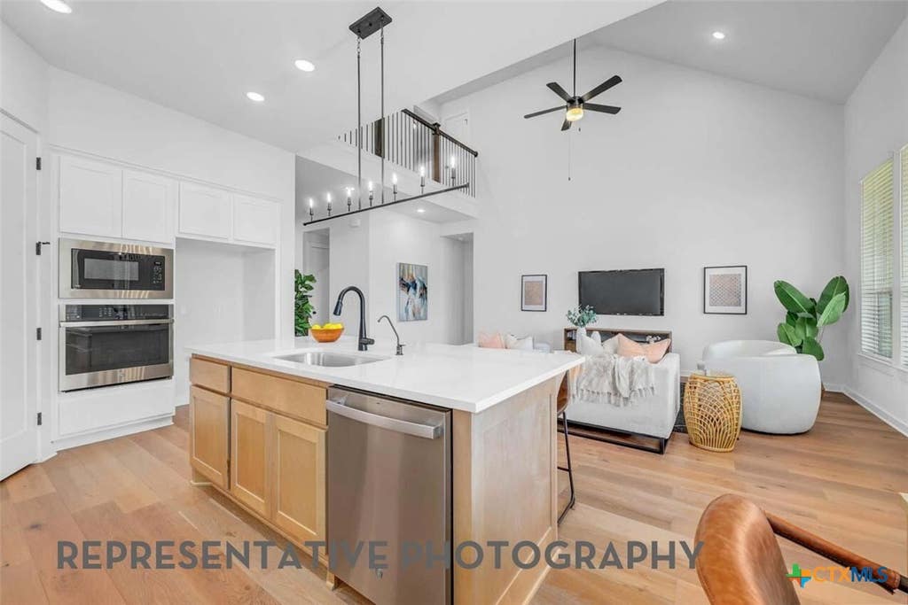 Photo of 1010 Thiele Street, San Antonio, TX 78224 (MLS # 621998)