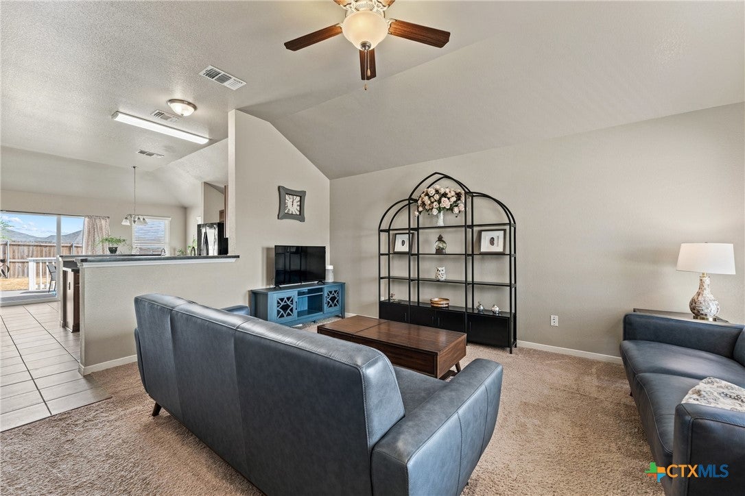 2420 Bellmont