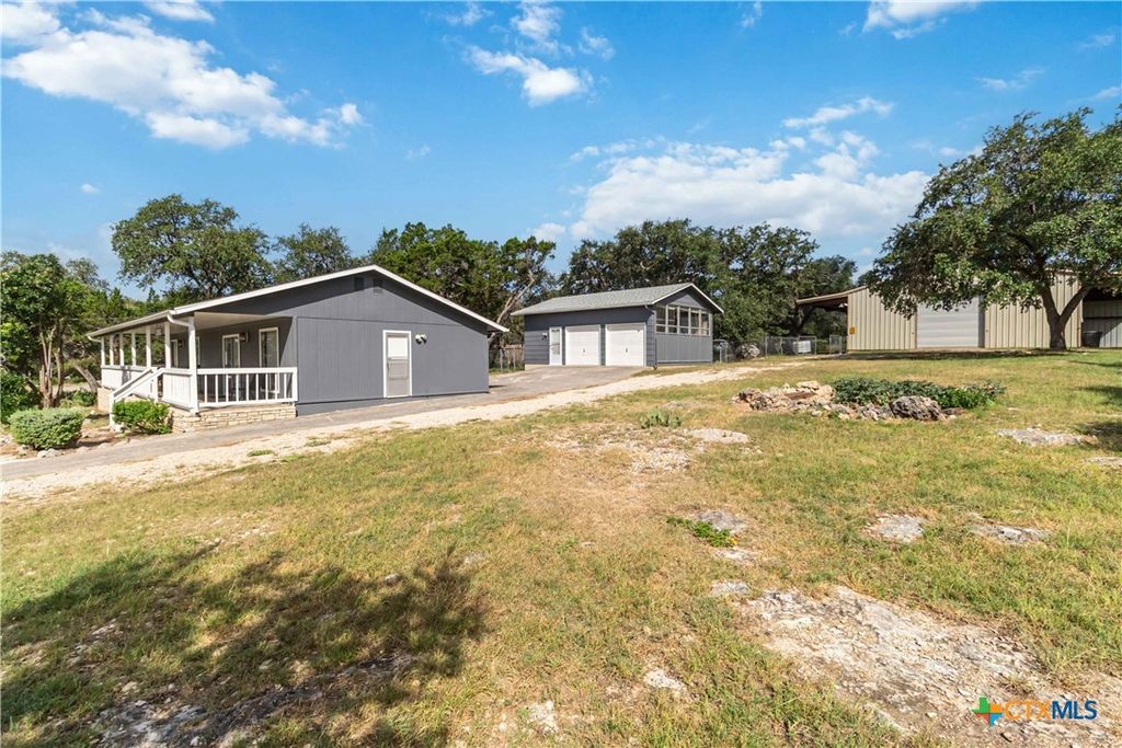 Photo of 2123 Canyon Lake Drive, Canyon Lake, TX 78133 (MLS # 619019)