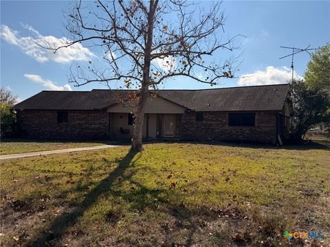 Photo of 996 Carefree Drive, Victoria, TX 77905 (MLS # 600307)