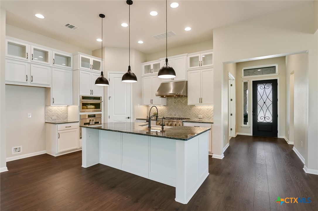 108 Trans Pecos Court