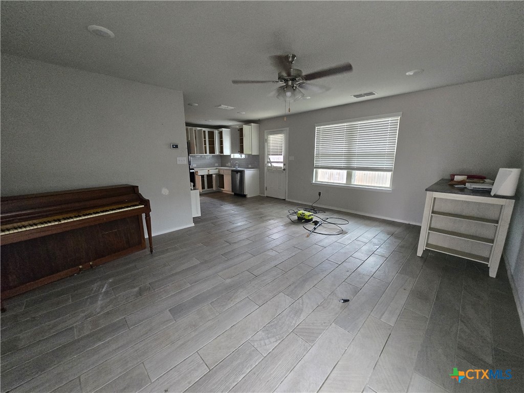 2572 Smokey Cove