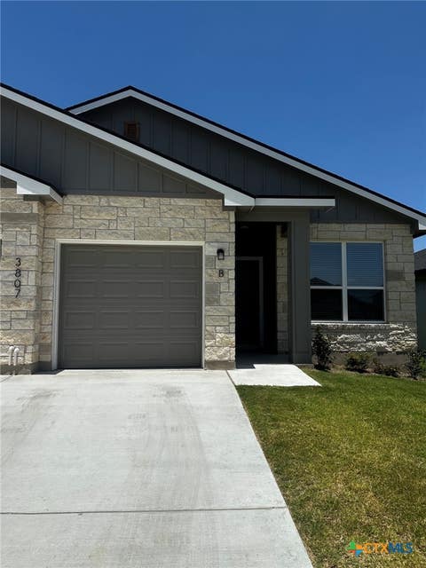 Photo of 3807 Sugar Hackberry Trail #B, Killeen, TX 76542 (MLS # 621681)