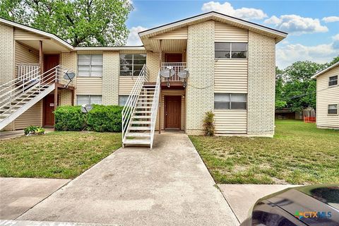 Photo of 728 Old Martindale Road, San Marcos, TX 78666 (MLS # 582884)
