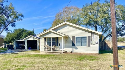 A home in Edna