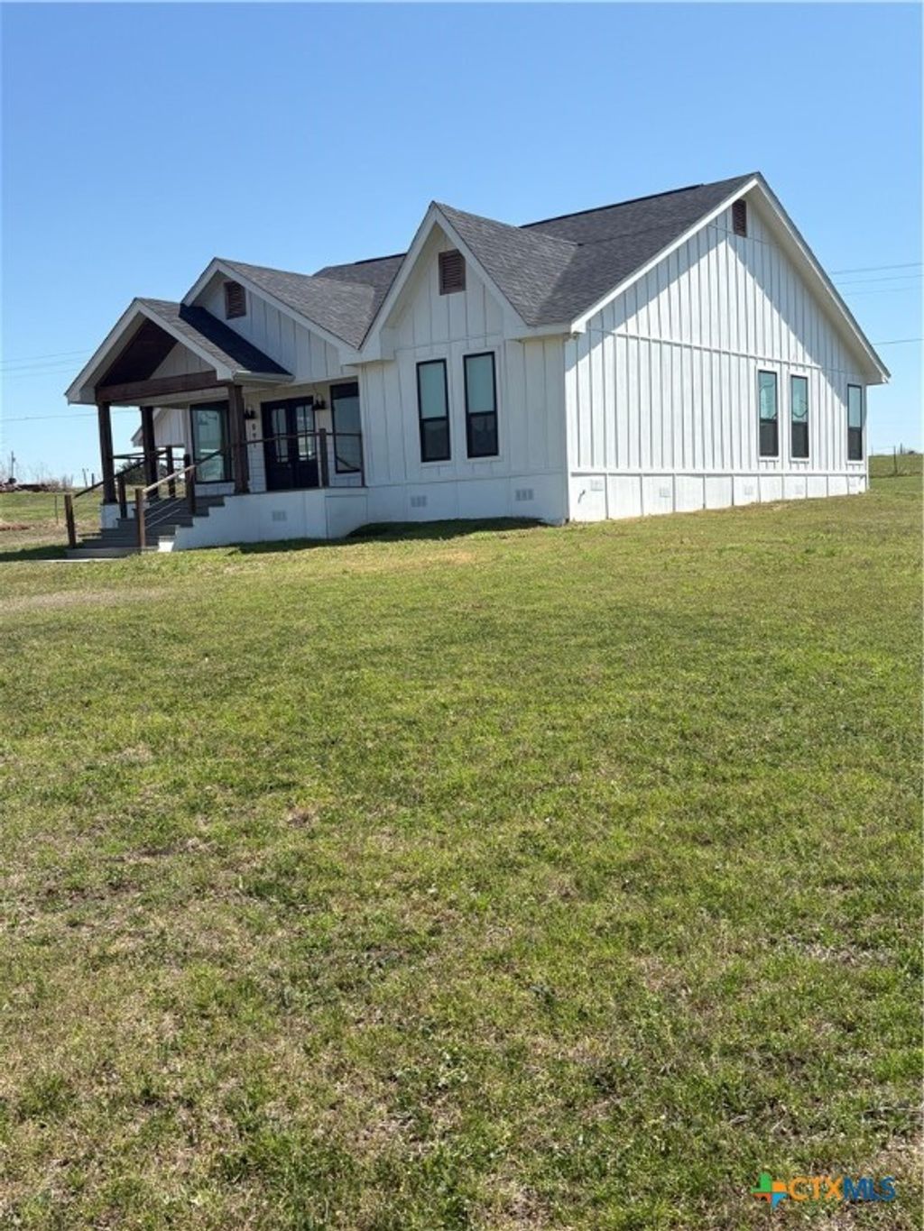 listing image 0