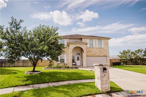 Photo of 201 Boulder Ridge Drive, Cuero, TX 77954 (MLS # 595586)
