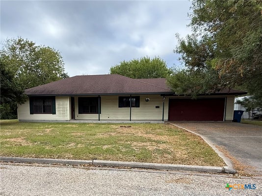1011 N ANN ST, PORT LAVACA, TX 77979 - Image f22dc0f4a06c3ad44ca59e57f3dbfa12/3444727361