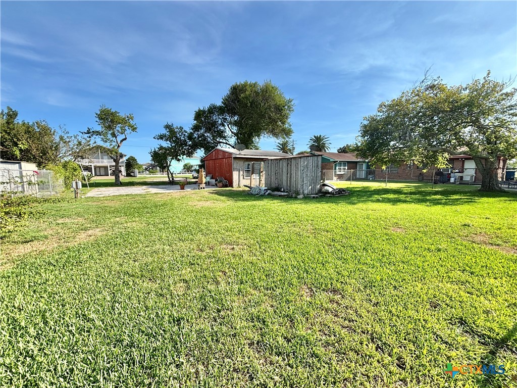 103 E Jefferson Avenue