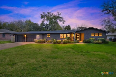 Photo of 3910 Brooklawn Drive, Temple, TX 76502 (MLS # 599302)
