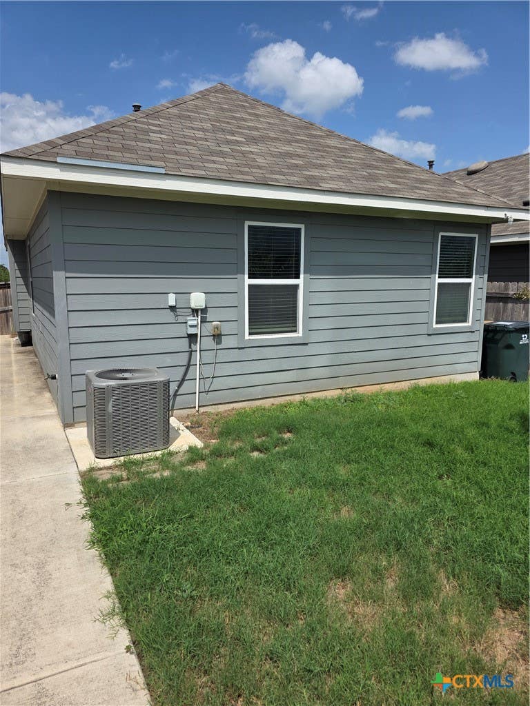 Photo of 356 Spiny Lizard Lane, San Marcos, TX 78666 (MLS # 620736)