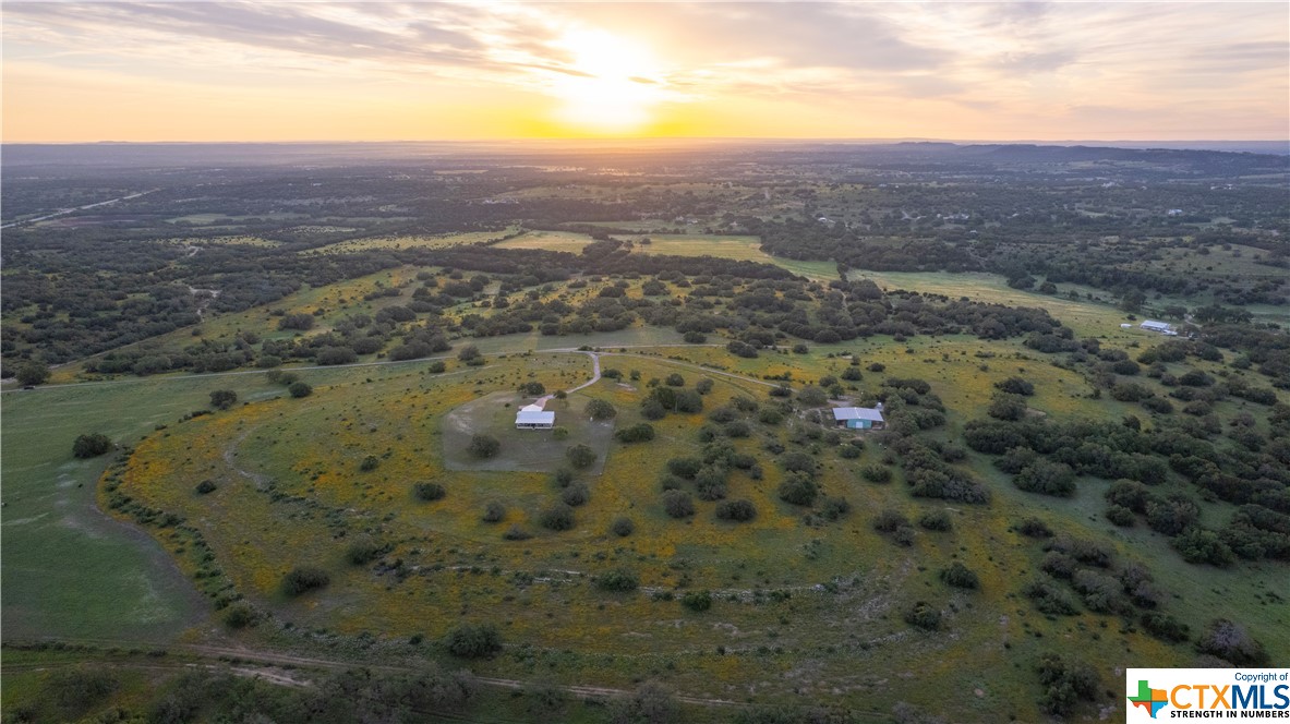 5271 Hwy 290 W