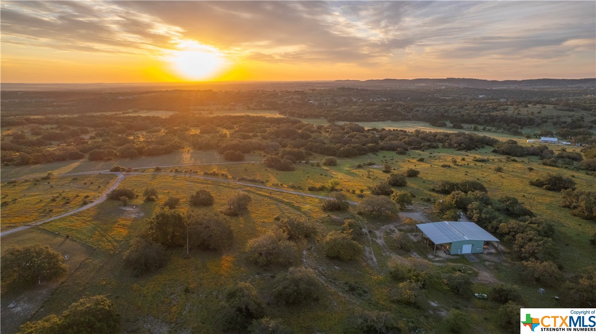 5271 Hwy 290 W