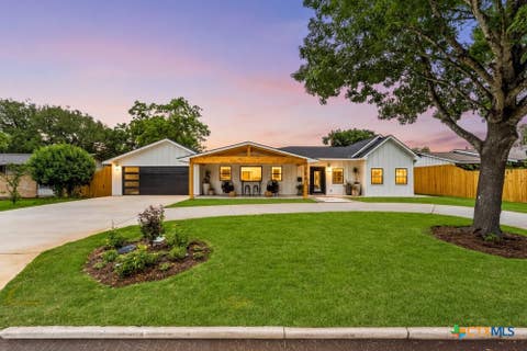 Photo of 706 Kenilworth Boulevard, San Antonio, TX 78209 (MLS # 616287)