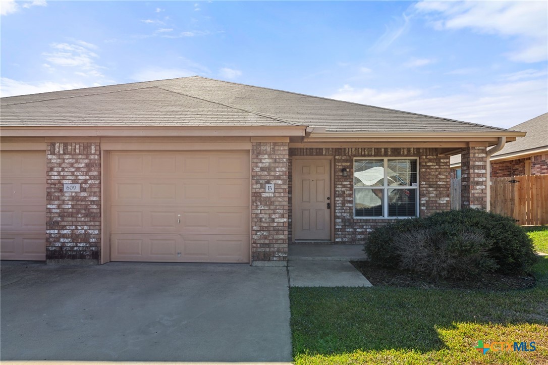 Photo 1 of 30 — 609 Karey Drive A, Temple, TX 76502