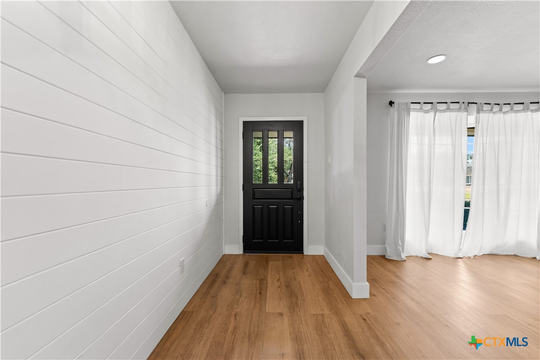 1109 Knotty Oaks Drive