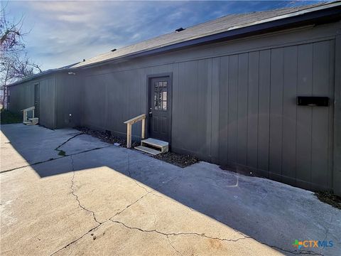 Photo of 1113 W Downs Avenue, Temple, TX 76504 (MLS # 600841)