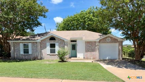 Photo of 505 Robertstown Road, Copperas Cove, TX 76522 (MLS # 623407)